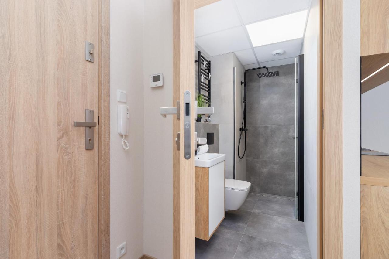 Modern Apartment Srodmiescie Krakow By Noclegi Renters Bagian luar foto