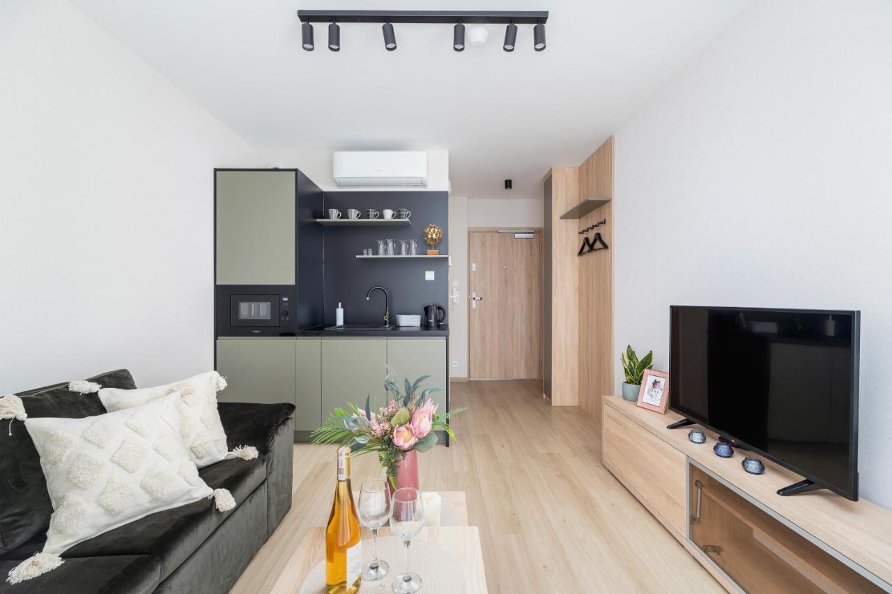 Modern Apartment Srodmiescie Krakow By Noclegi Renters Bagian luar foto